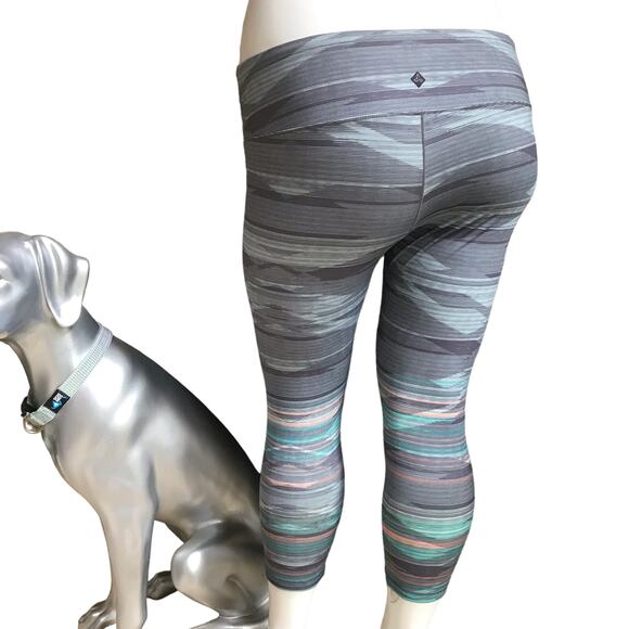 Prana Green Striped Yoga Cropped Leggings Women’s Size XL Style # W41180320 - Picture 3 of 9
